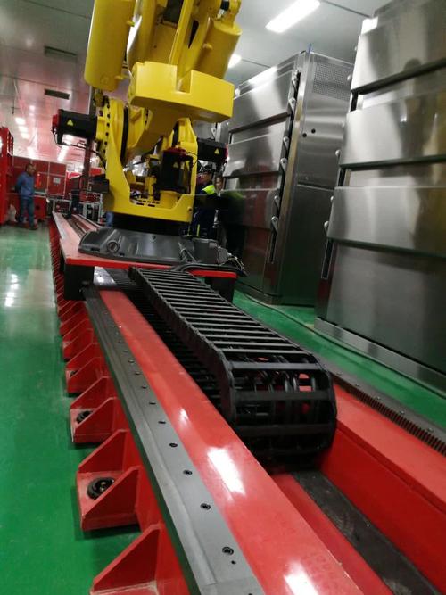 机器人行走轴应用于工业生产的优势